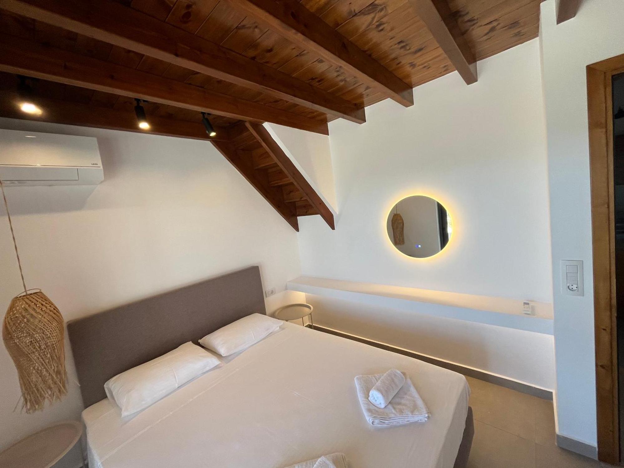 Cato Agro 3, Seafront Villa With Private Pool Afiartis Eksteriør bilde